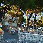 Apart Two Bedroom Elizabeth Treecanne Budva Near Sea