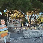 Apart Two Bedroom Elizabeth Treecanne Budva Near Sea