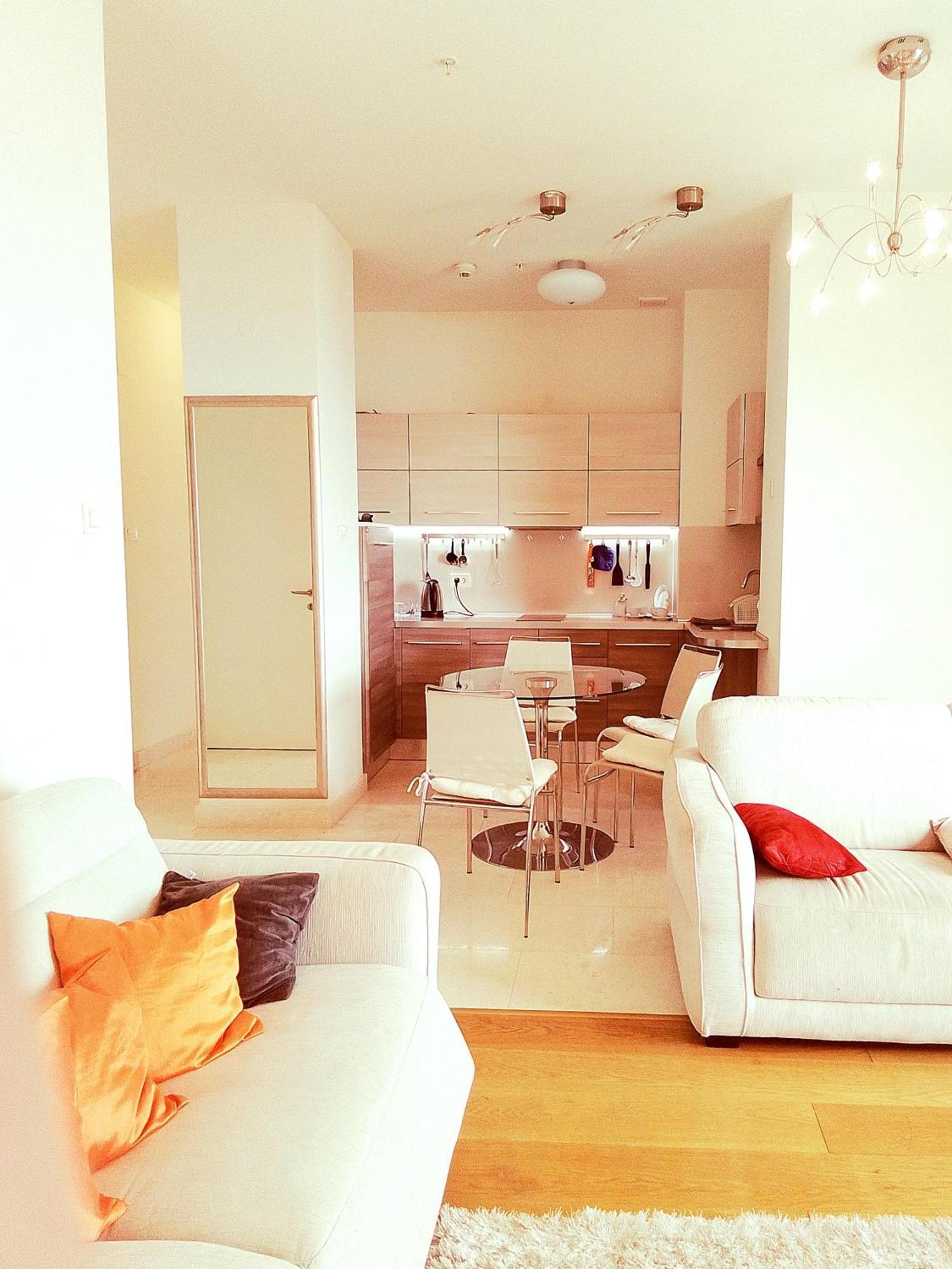 Two Bedroom Elizabeth Treecanne Near Sea Apartment Budva