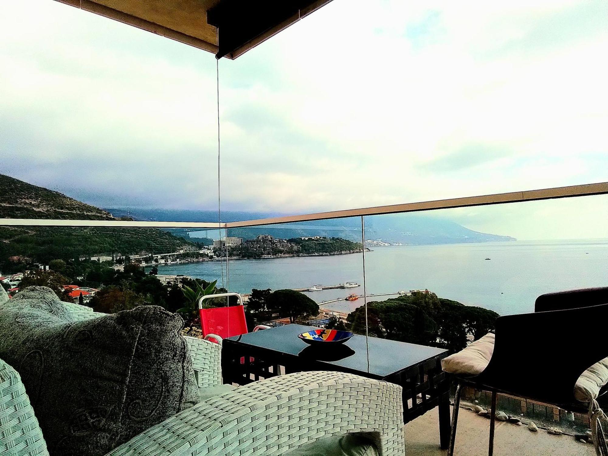 Two Bedroom Elizabeth Treecanne Near Sea Apartment Budva