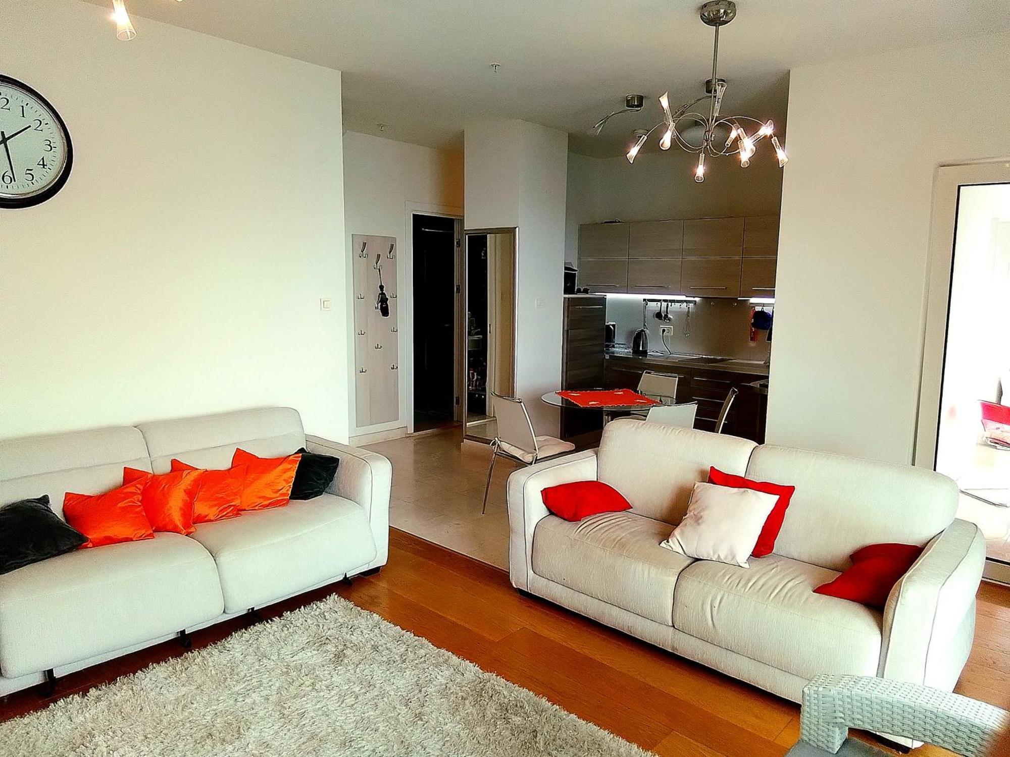 Apartment Two Bedroom Elizabeth Treecanne Near Sea