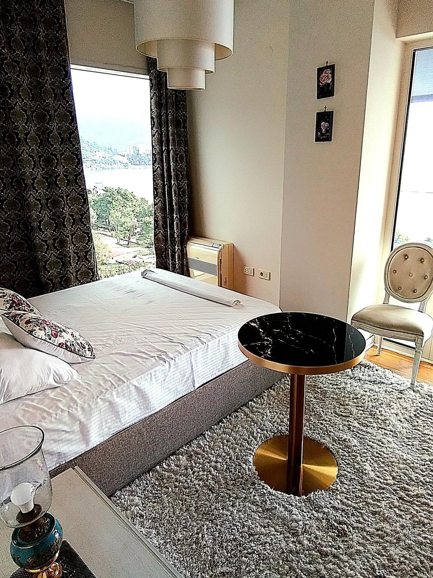 Apartment Two Bedroom Elizabeth Treecanne Near Sea