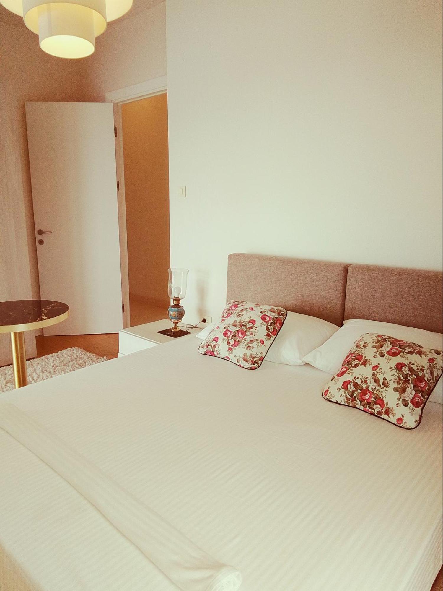 Apartment Two Bedroom Elizabeth Treecanne Near Sea Budva