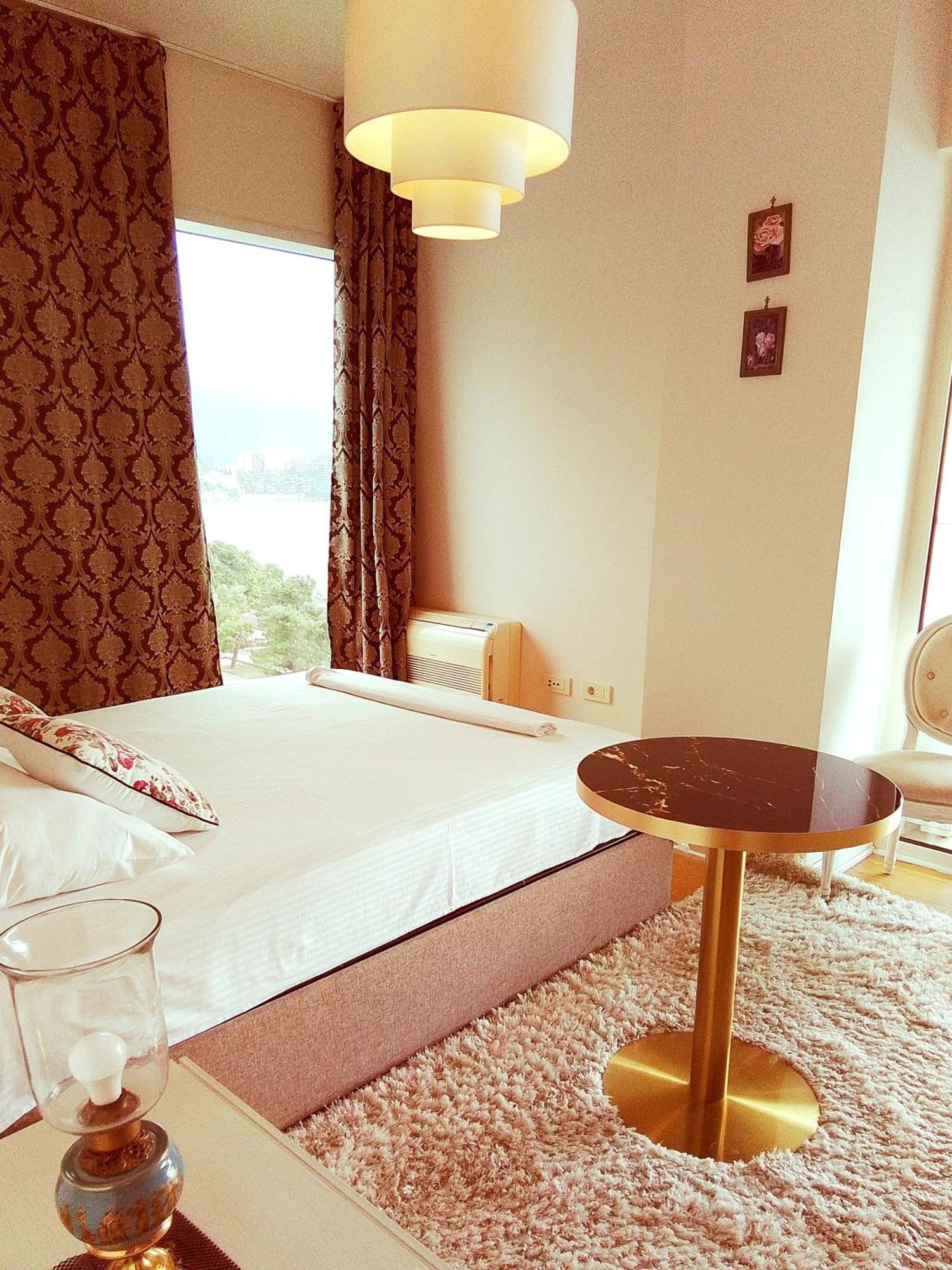 Apartment Two Bedroom Elizabeth Treecanne Near Sea Budva