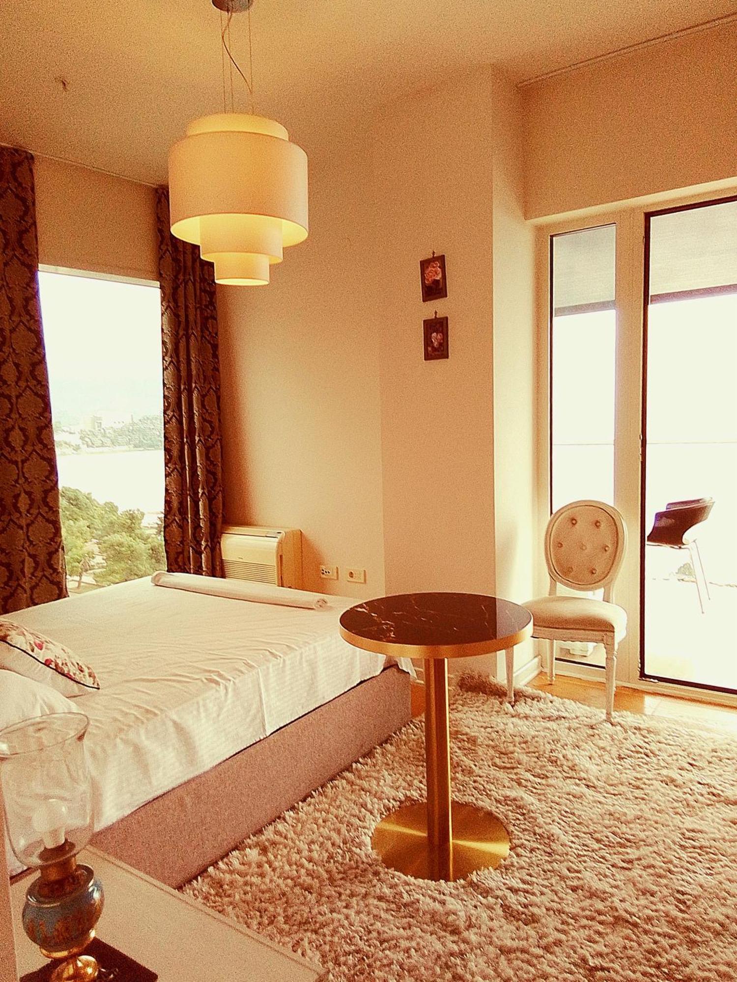 Apartment Two Bedroom Elizabeth Treecanne Near Sea