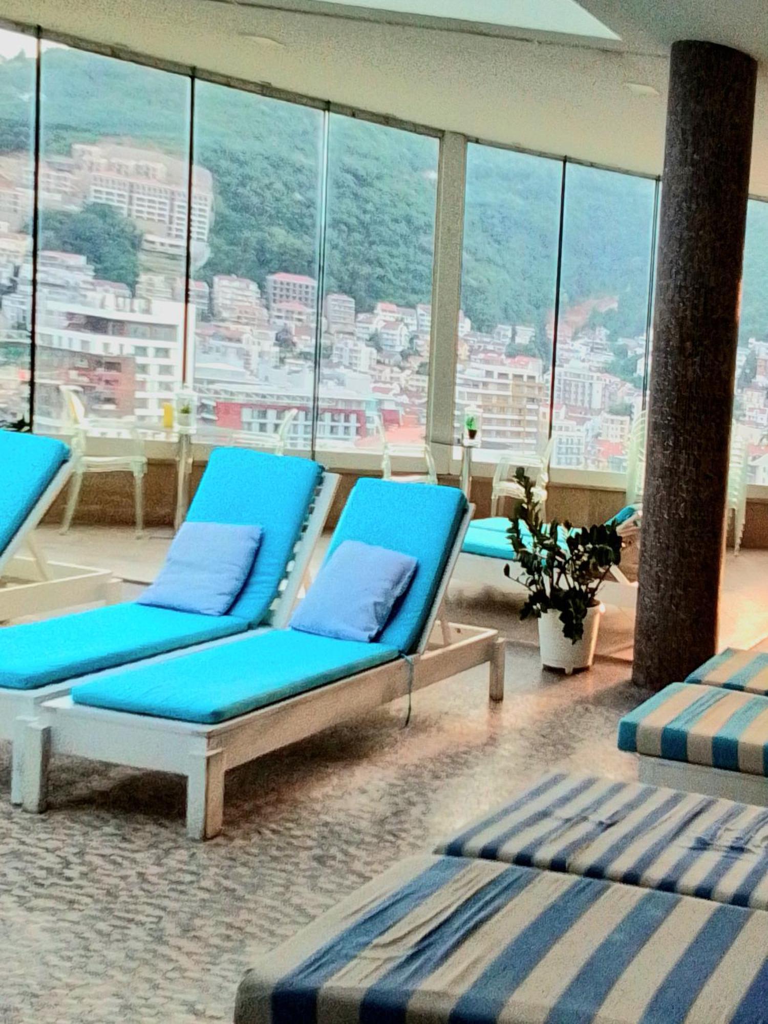 Apartment Two Bedroom Elizabeth Treecanne Near Sea