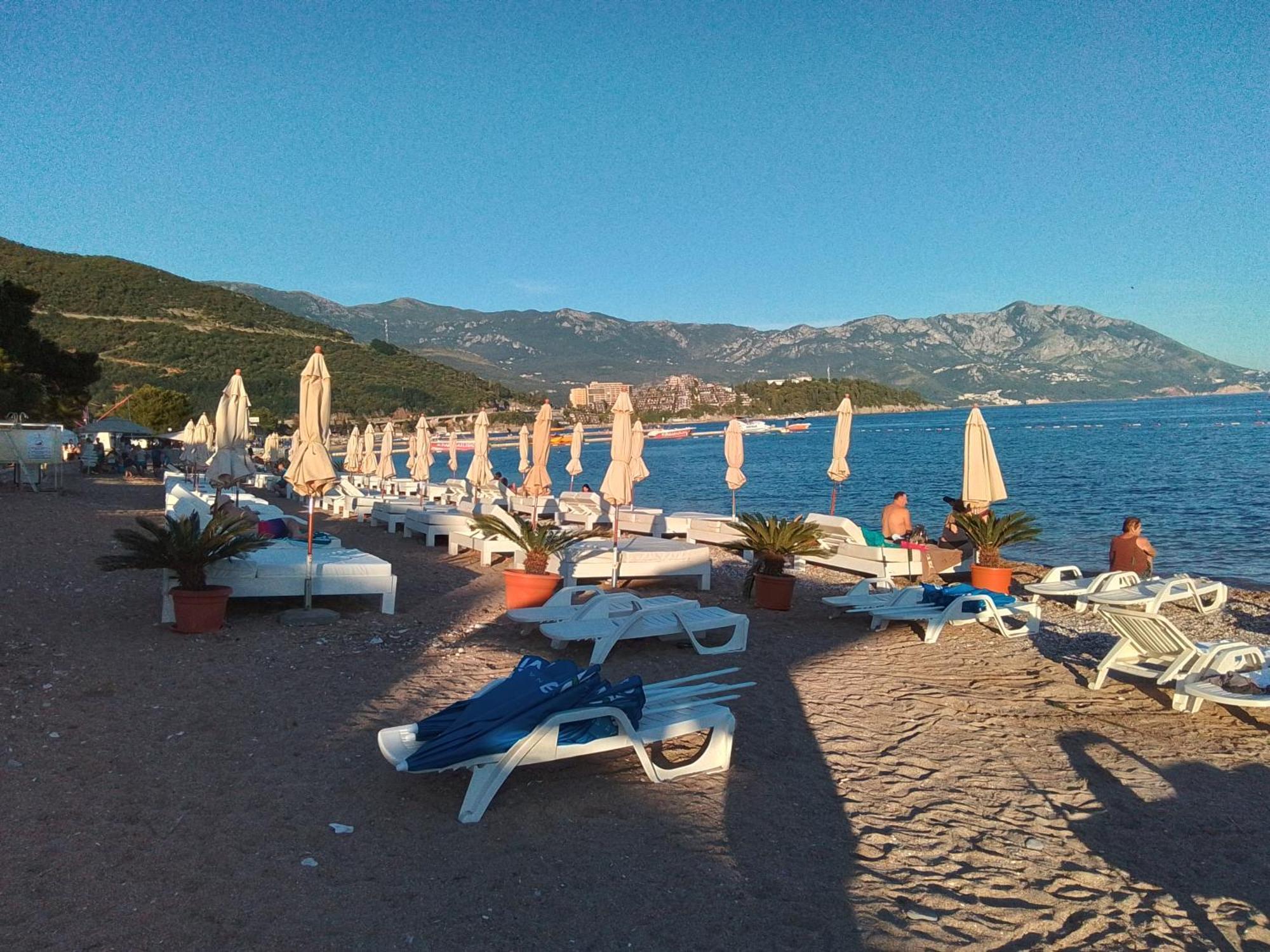 Two Bedroom Elizabeth Treecanne Near Sea Budva